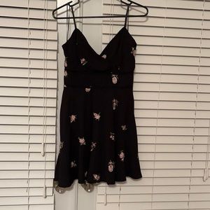 Little black floral dress | M